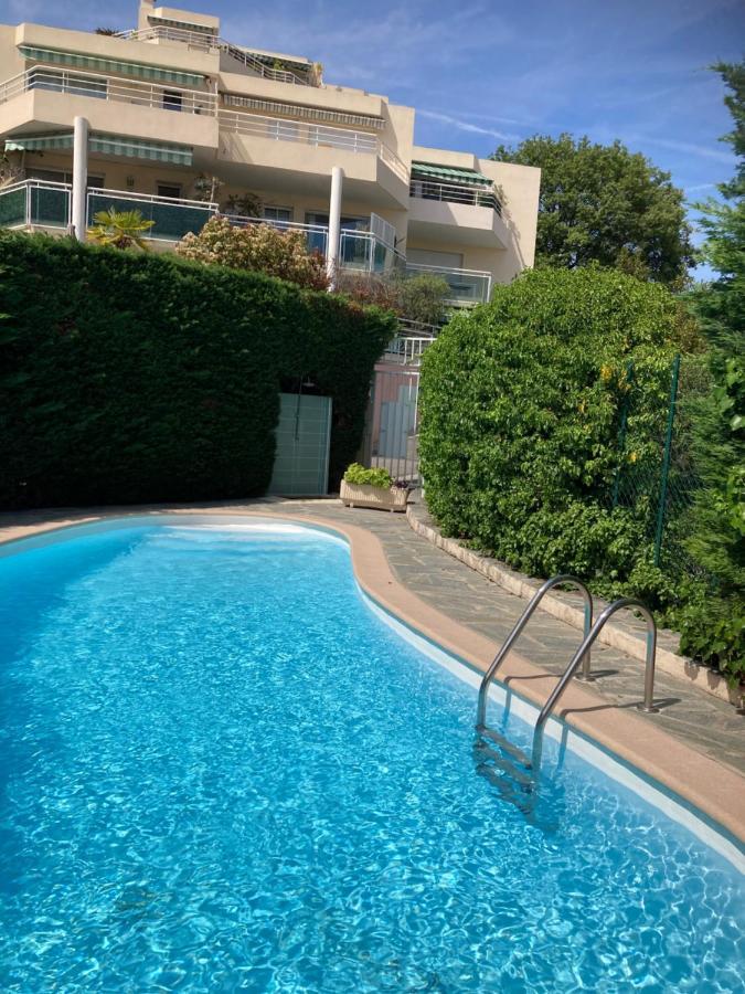 Superbe Parking Piscine Nizza